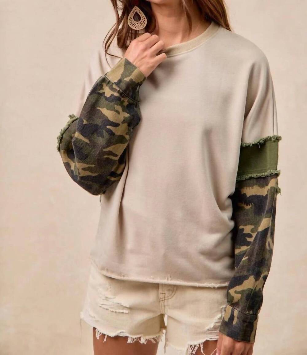 NEW BIBI camo sleeve top in taupe